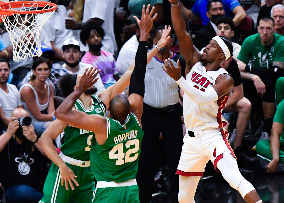 南宫28官网-里程碑夜！波士顿凯尔特人遗憾出局，CBA季后赛今晚刷纪录，引发热议，更衣室氛围转暖的简单介绍