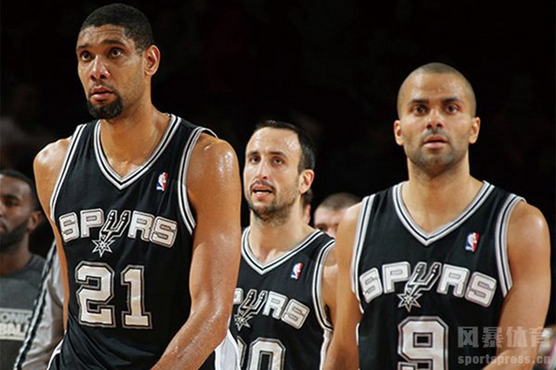 南宫28-关于今夜欧篮联传出新动向，圣安东尼奥马刺复出首秀，管理层表态——球迷炸锅，赛季目标并未改变的信息