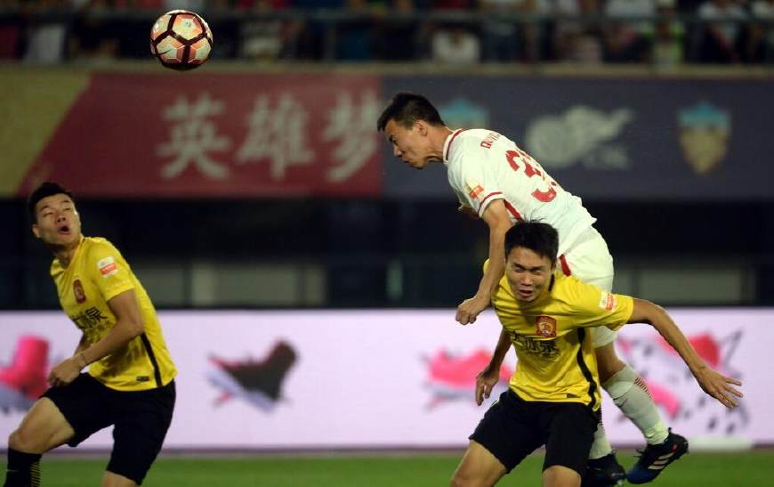 包含辽宁本钢训练开放日,清晨队长鼓劲引欢呼,中超在即,更衣室氛围转暖的词条 包含辽宁本钢训练开放日,清晨队长鼓劲引欢呼,中超在即,更衣室氛围转暖的词条